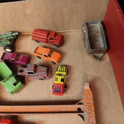 OLD CARS, TRUCKS AND TRAILERS