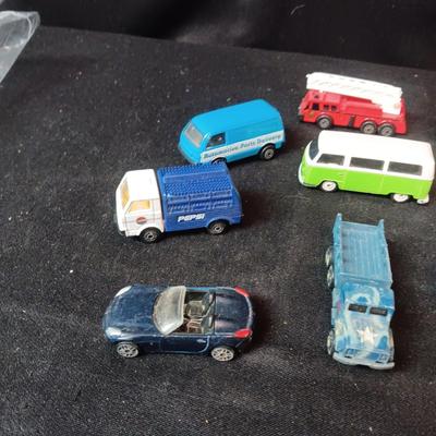 GREAT COLLECTION OF TOY CARS AND TRUCKS