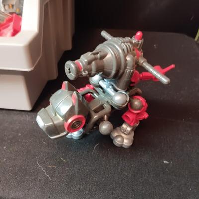 RESCUE TECH BUILDING HEROES