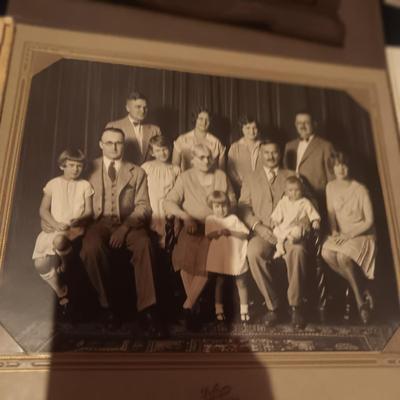 ANTIQUE AND VINTAGE PHOTOS