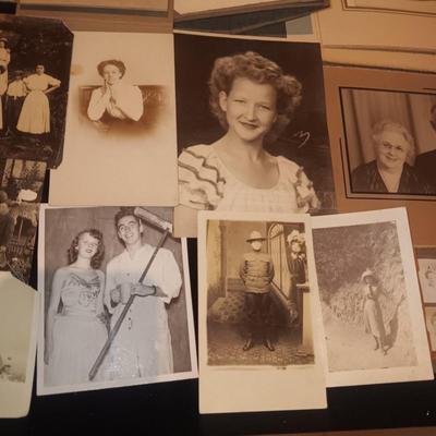 ANTIQUE AND VINTAGE PHOTOS
