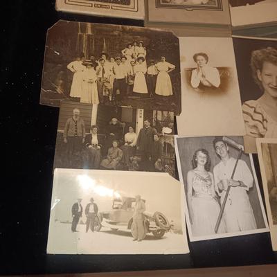 ANTIQUE AND VINTAGE PHOTOS