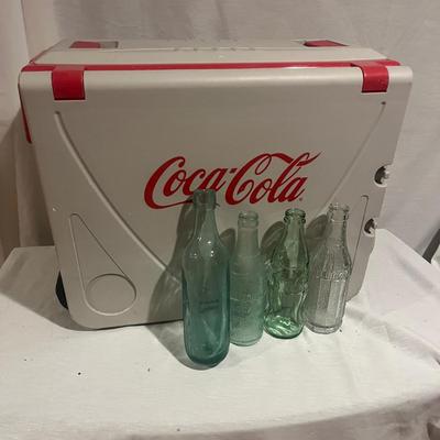Coca Cola Cooler with Chairs & Drop Leafs Built In (BB-MG)