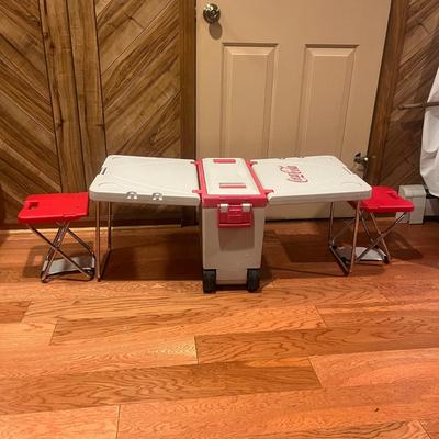 Coca Cola Cooler with Chairs & Drop Leafs Built In (BB-MG)