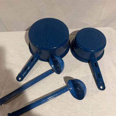 Cinsa Enamelware & Coleman Two Burner Stove (BB-MG)