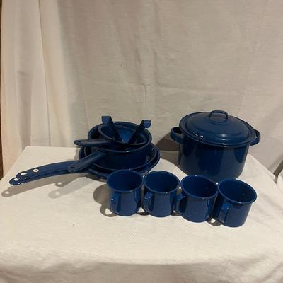 Cinsa Enamelware & Coleman Two Burner Stove (BB-MG)