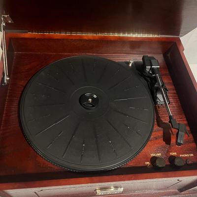 Thomas Pacconi Record Player (BB-MG)