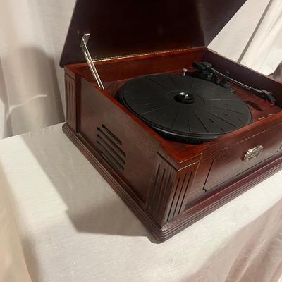 Thomas Pacconi Record Player (BB-MG)