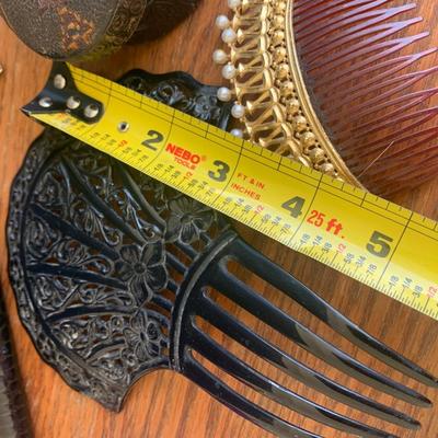 Vintage Fashion Collectibles Lot