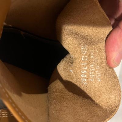 L.L. Bean Boots Size 7 & Mountain-Chic Fashions (BBC-MG)