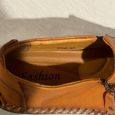 L.L. Bean Boots Size 7 & Mountain-Chic Fashions (BBC-MG)