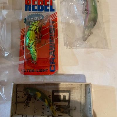 VARIETY OF FISHING LURES