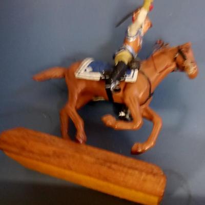 LOT 93 VINTAGE METAL SOLDIER ON HORSE