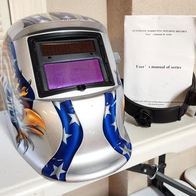 Lot #92 Welding Helmet - Manual - Auto darkening
