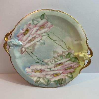 R/G Antique Porcelain 10-1/4" Plate...Decorative Water Lily/Flowers in VG Preowned Condition.