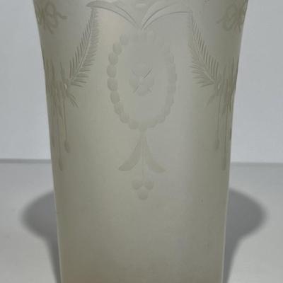 Antique Iridescent Signed Steuben/Hawkes Verre De Soie Water Glass 5" Tall as Pictured. (No Damage but May Need Cleaning).