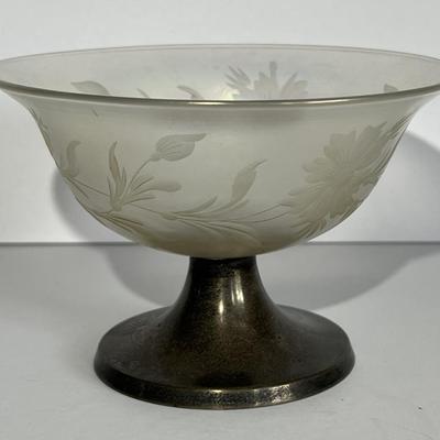 Antique Iridescent Steuben Verre De Soie Bowl 6" Wide w/Silver Monogrammed Lid as Pictured. (No Damage but May Need Cleaning).