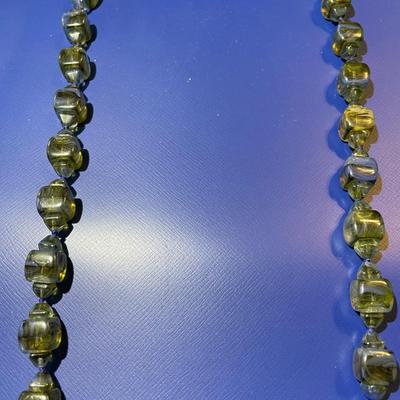 Vintage Czech Treated Lab Glass/Crystal Bead 23" Fashion Necklace in VG Preowned Condition,