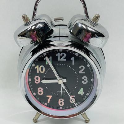 Old School Quartz Alarm Clark with broken ringer