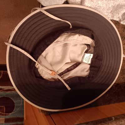 LADIES ARIAT SHOES SIZE 8, COLUMBIA & DIANE KRIEGER HATS, WOOL SOCKS AND SMALL SHOE RACK
