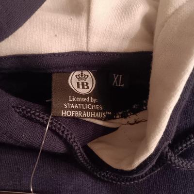 MEN'S SWEATSHIRTS, SWEATPANTS & T-SHIRTS SIZE L - XL