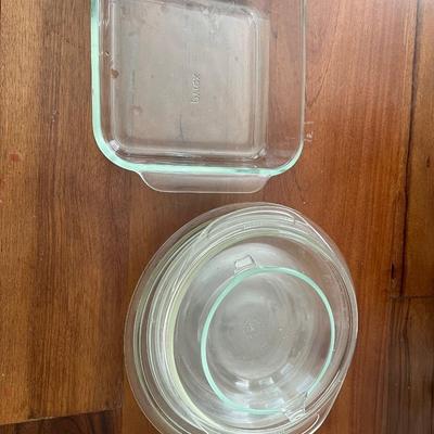7 piece Pyrex Glass Baking Dishes