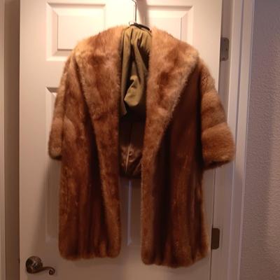 FLEMINGTON FURS MINK STOLE LINED IN SATIN