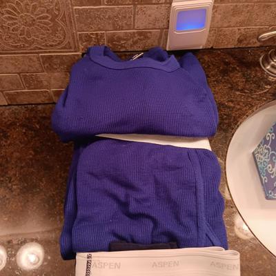 LADIES LL BEAN INSULATED JEANS (20W) AND REGULAR JEANS (18W), WOOL SOCKS, TURTLE NECKS (L) AND LONG UNDERWEAR