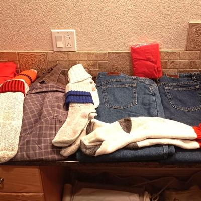 LADIES LL BEAN INSULATED JEANS (20W) AND REGULAR JEANS (18W), WOOL SOCKS, TURTLE NECKS (L) AND LONG UNDERWEAR