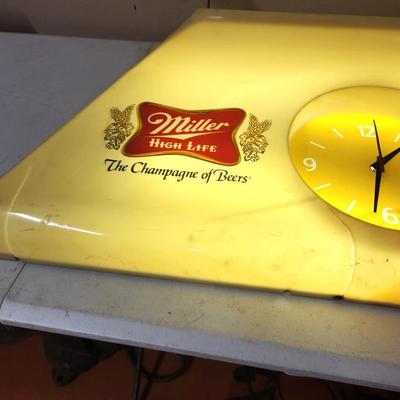 Lot #108 Vintage Miller Beer Lighted Sign/Clock