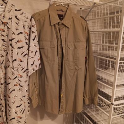 WOOLRICH & COLUMBIA MEN'S SHIRTS SIZE LARGE