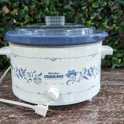 Vintage Rival Crockpot Blue 5 Quart Slow Cooker With Removeable Stoneware Clear Plastic Lid