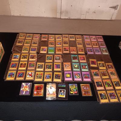 LARGE COLLECTION OF KONAMI Yu-Gi-Uh! TRADING CARDS