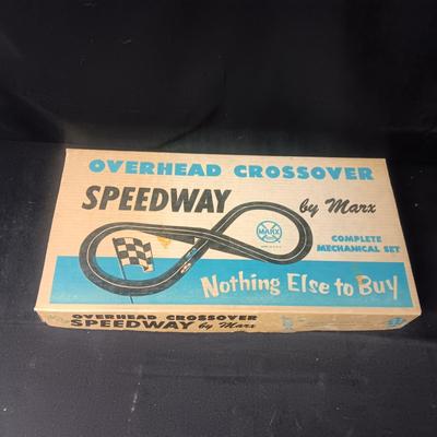 MARX OVERHEAD CROSSOVER SPEEDWAY