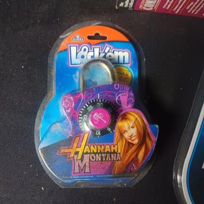 HANNAH MONTANA COMBO LOCK, STEP AND DISTANCE PEDOMETER AND COMEDY GAME