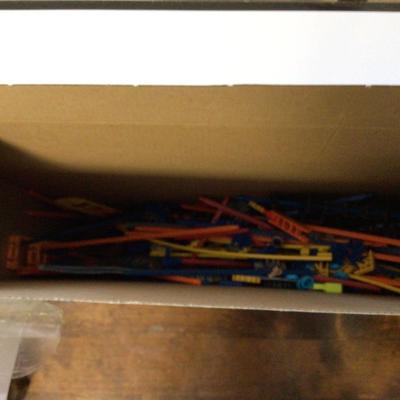 K’Nex Box Sets Cosmic Twist and Lava Launch Coasters.