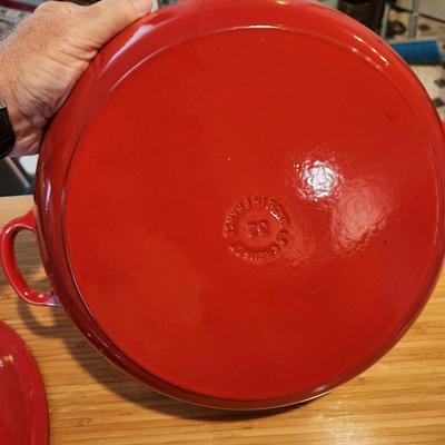 Le Creuset 32 Cast Iron Shallow Casserole Pan w Lid