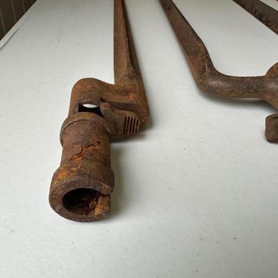 Antique Rifle Bayonets