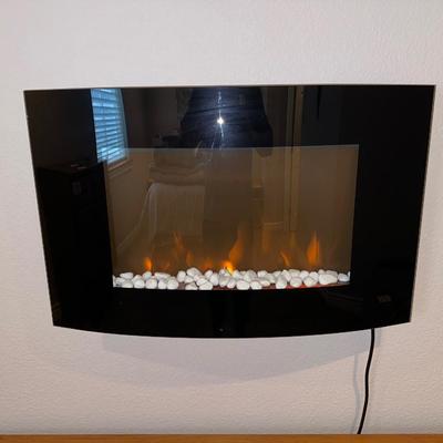 ELECTRIC WALL MOUNTED FIREPLACE HEATER