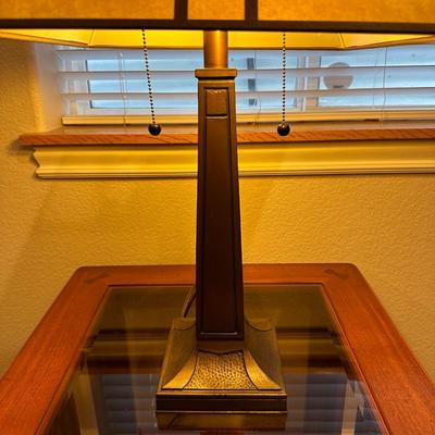 HEAVY METAL BASE TABLE LAMP WITH DOUBLE PULL CHAIN LIGHTS