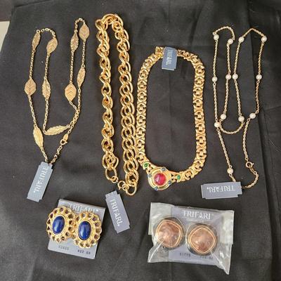 6 Piece Trifari Jewelry Lot Necklaces Earrings w tags