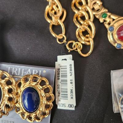 6 Piece Trifari Jewelry Lot Necklaces Earrings w tags