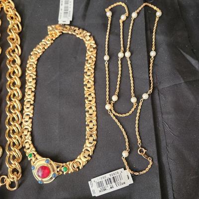 6 Piece Trifari Jewelry Lot Necklaces Earrings w tags