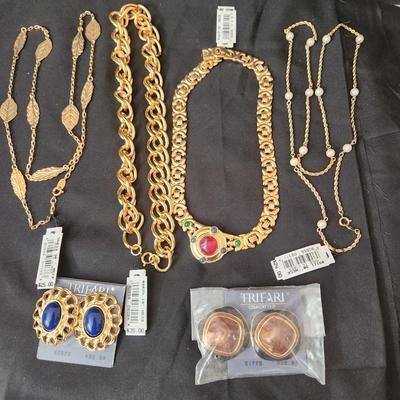 6 Piece Trifari Jewelry Lot Necklaces Earrings w tags