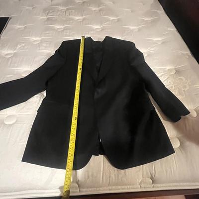 Jos A Banks Suits & Jackets w/ Jerry Garcia Ties (BBC-MG)