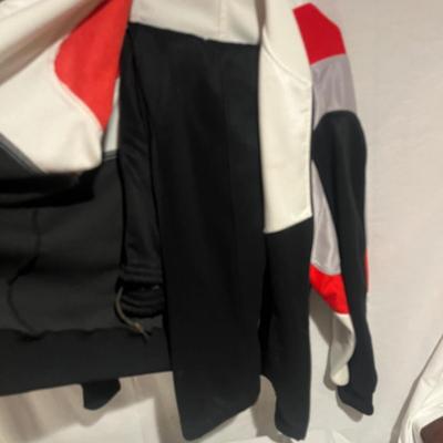 Men's Patagonia, Nike, Adidas & More Outerwear Sizes M/L (BBC-MG)