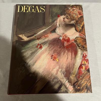 Art Books (BB-MG)