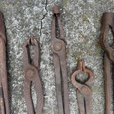 Blacksmith Tongs (5)