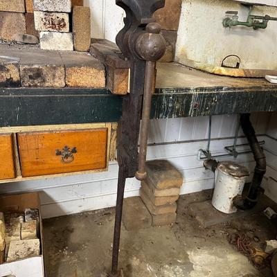 Blacksmith Post Vise (see description)