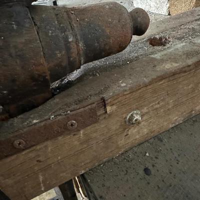 Blacksmith Post Vise (see description)